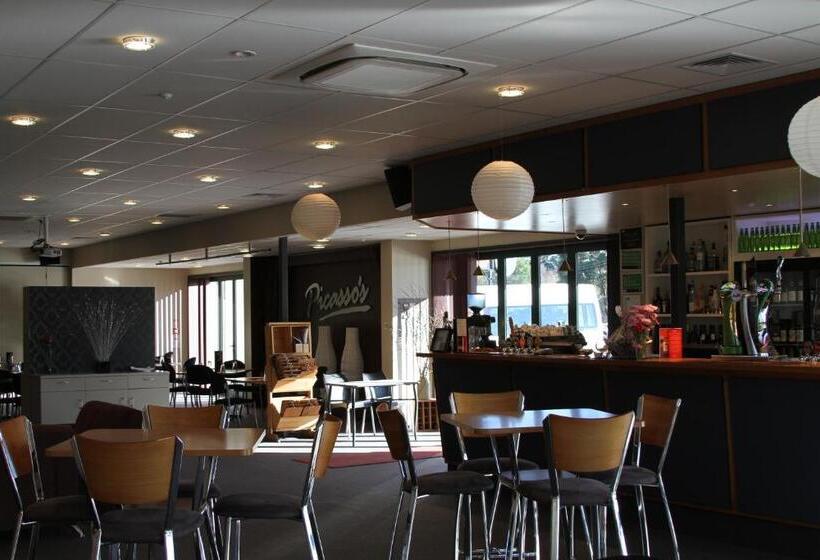 Отель Rosebank Lodge