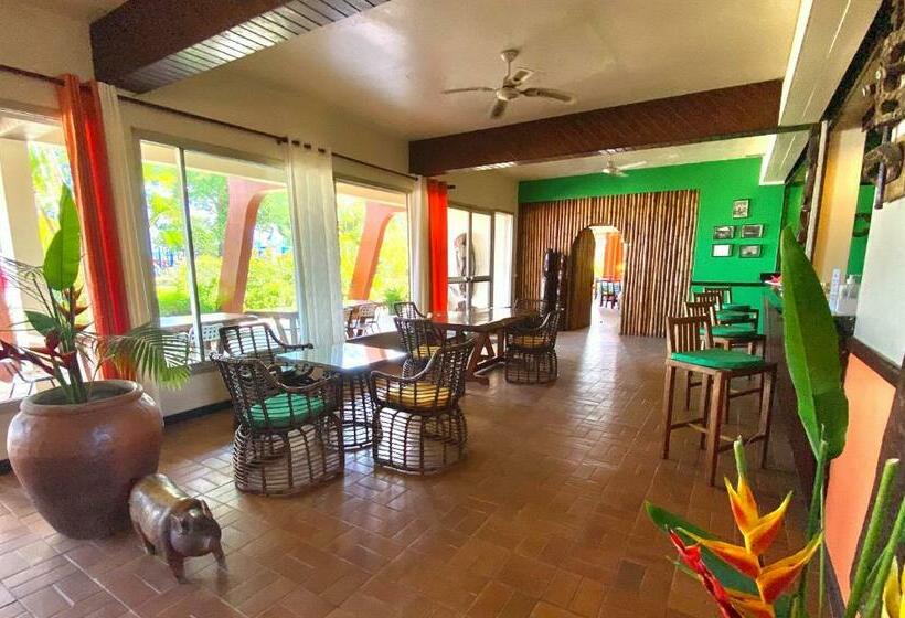 هتل Santo Vanuatu