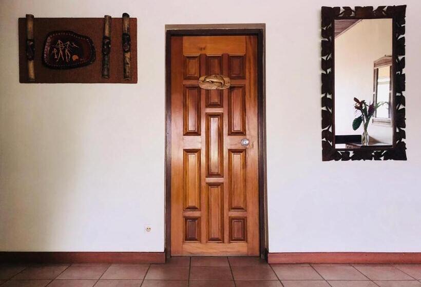 هتل Santo Vanuatu