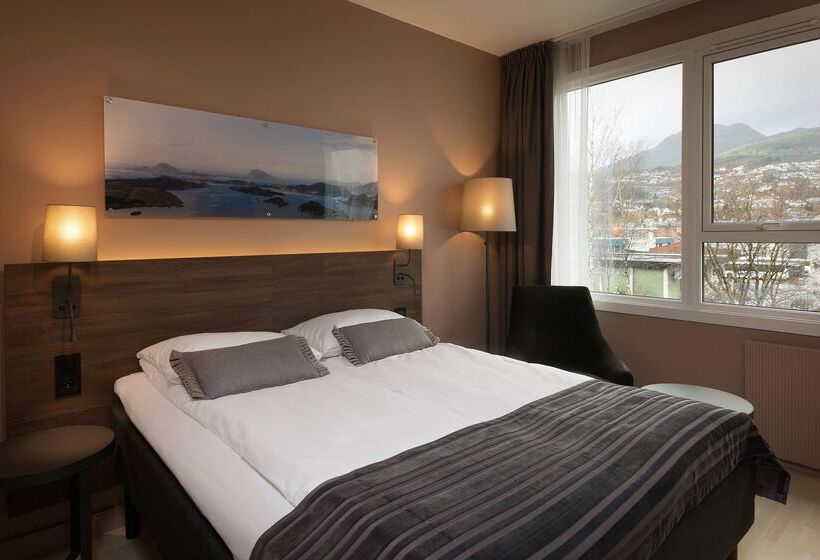 Scandic Sunnfjord Hotel & Spa