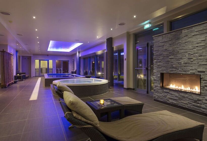 Scandic Sunnfjord Hotel & Spa