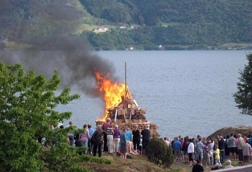 בית מלון כפרי Sognefjord