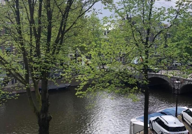 ホテル The Pavilions Amsterdam, The Toren