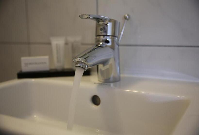 هتل The Townhouse