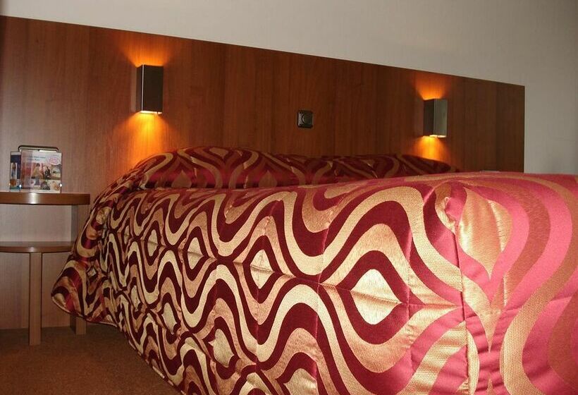 Отель Tulip Inn Franeker