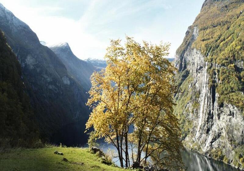 בית מלון כפרי Union Geiranger Bad & Spa