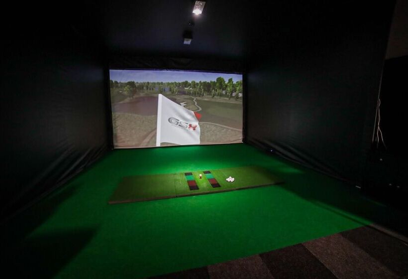 Vesterland Feriepark Hytter, Hotell Og Leikeland