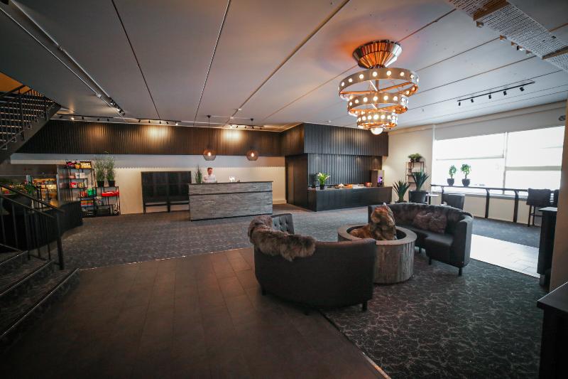 Vesterland Feriepark Hytter, Hotell Og Leikeland