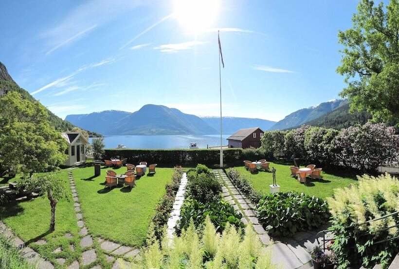 בית מלון כפרי Walaker