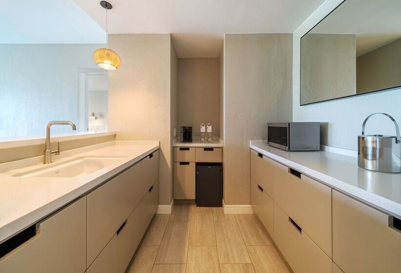 Hyatt Regency Aruba Resort & Casino