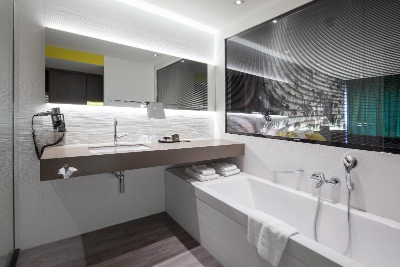 מוטל Van Der Valk Hotel Heerlen