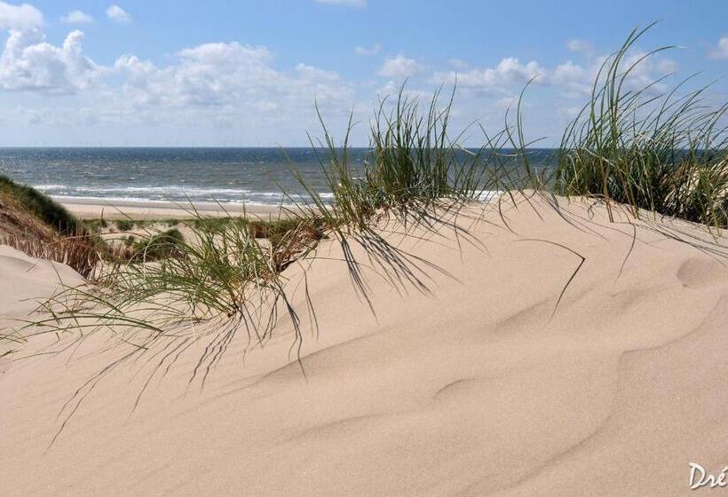 Strandhotel De Vassy