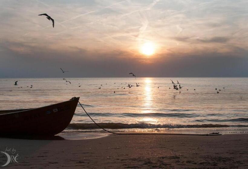 Strandhotel De Vassy