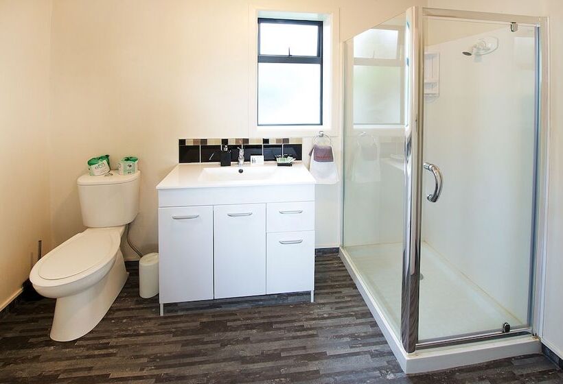 Ambassador Thermal Motel