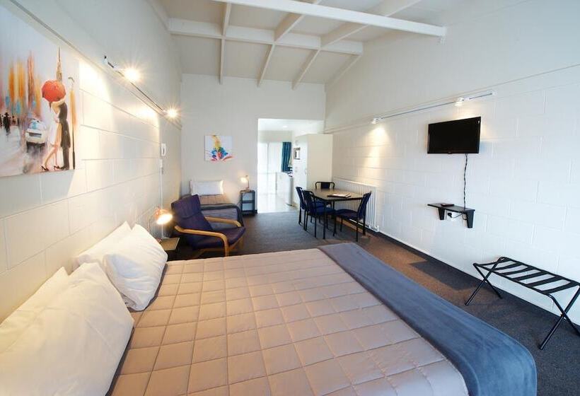 Ambassador Thermal Motel