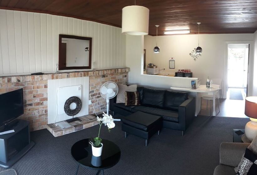 Bay Of Islands Country Lodge Motel
