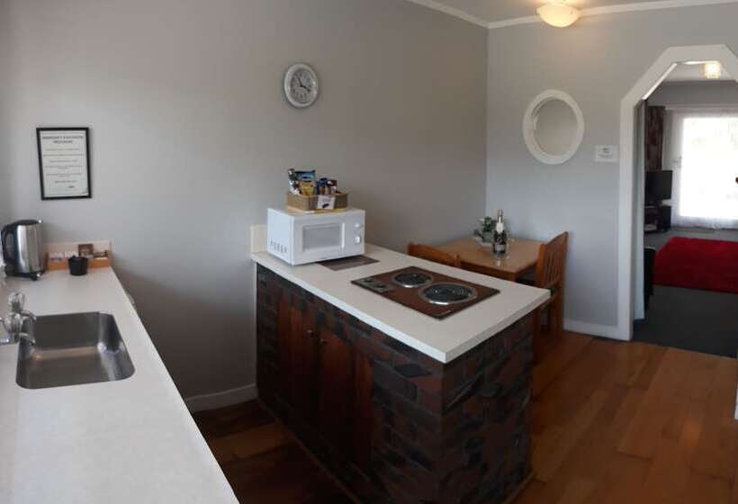 Bay Of Islands Country Lodge Motel