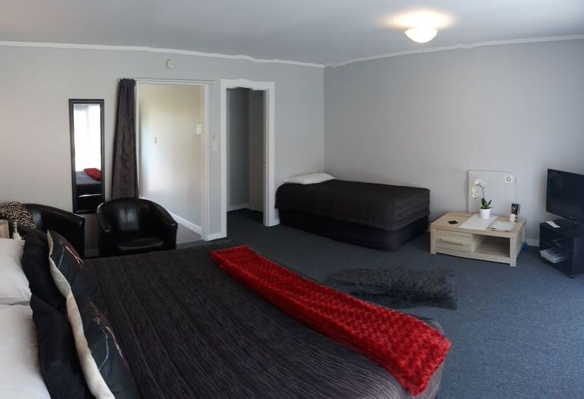 Bay Of Islands Country Lodge Motel