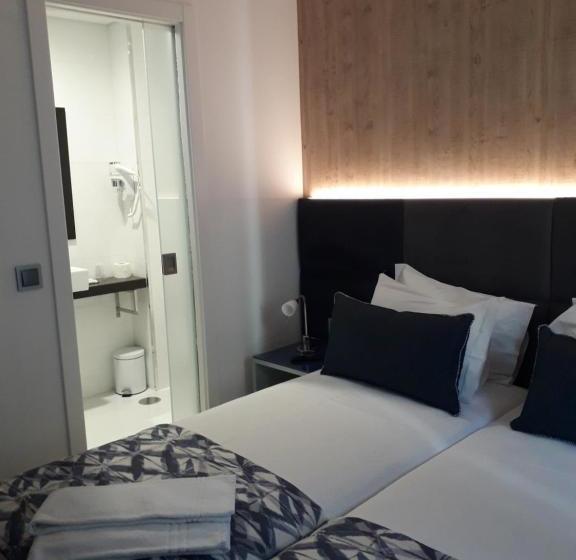 تختخواب و صبحانه Residencial Caravela