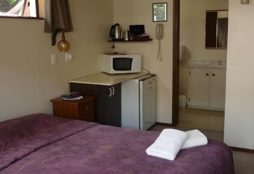 Carisbrook Motel