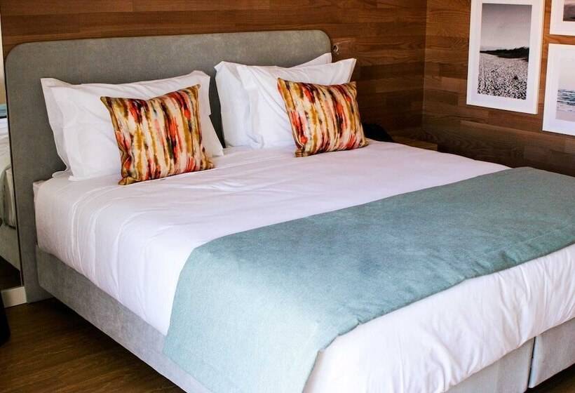 Cascais City & Beach Hotel