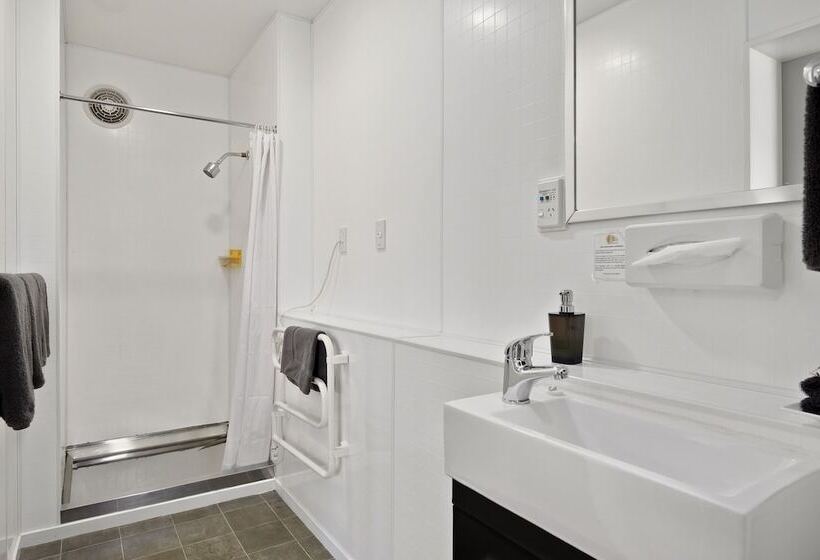 Central Gateway Motel