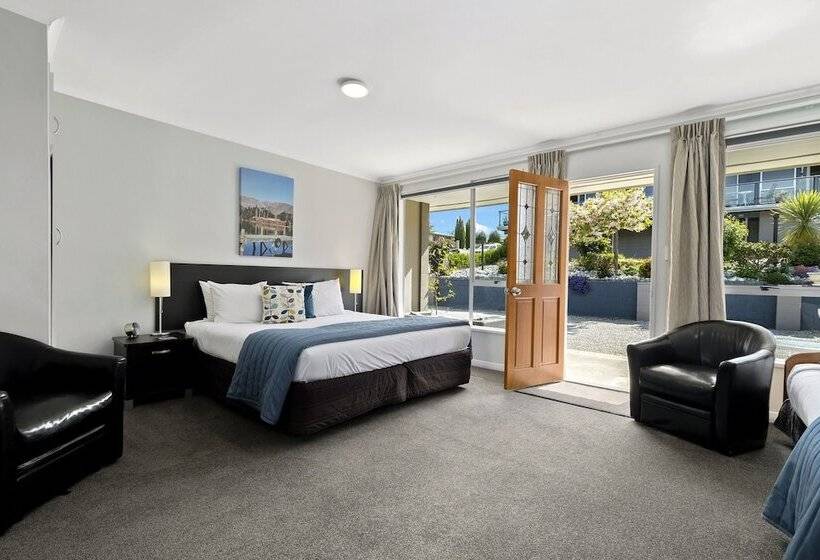 Central Gateway Motel