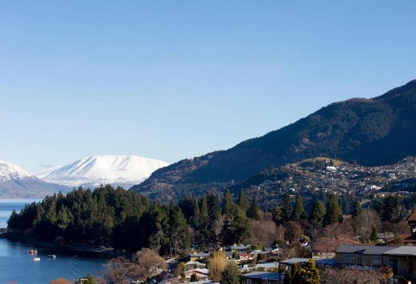 Copthorne Hotel & Apartments Queenstown Lakeview