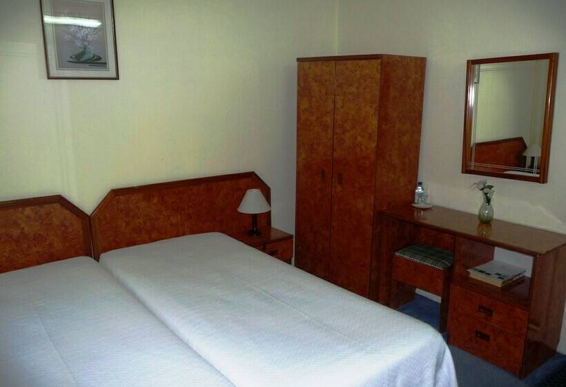 D. Carlos Residencial