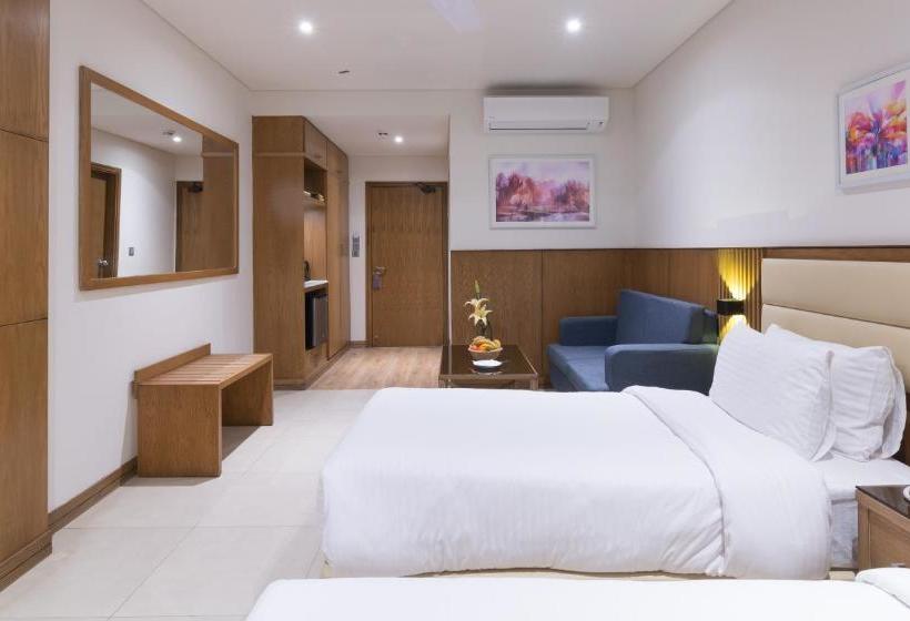 هتل Excelsior Karachi