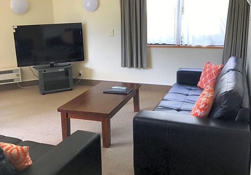 Asure Explorer Motel & Apartments