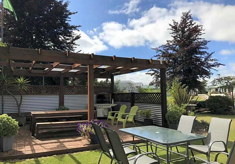 Asure Explorer Motel & Apartments