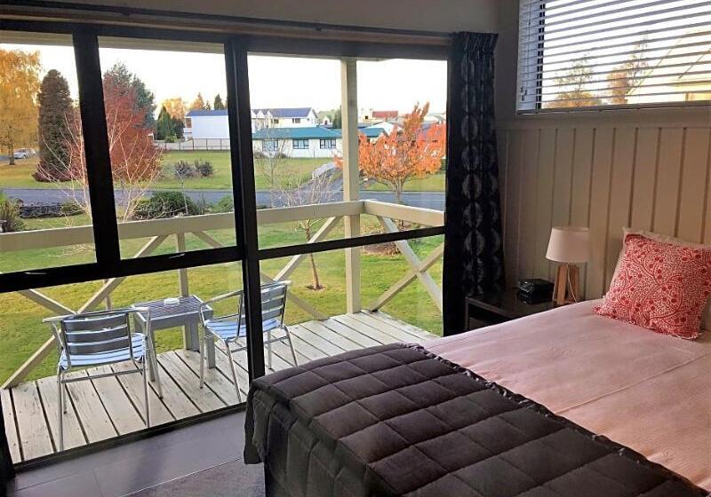 Asure Explorer Motel & Apartments