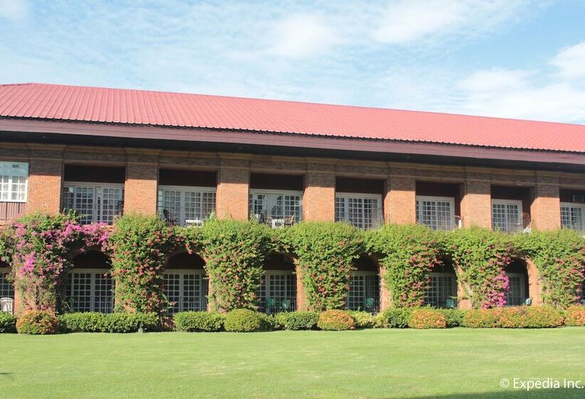 Fort Ilocandia Resort Hotel