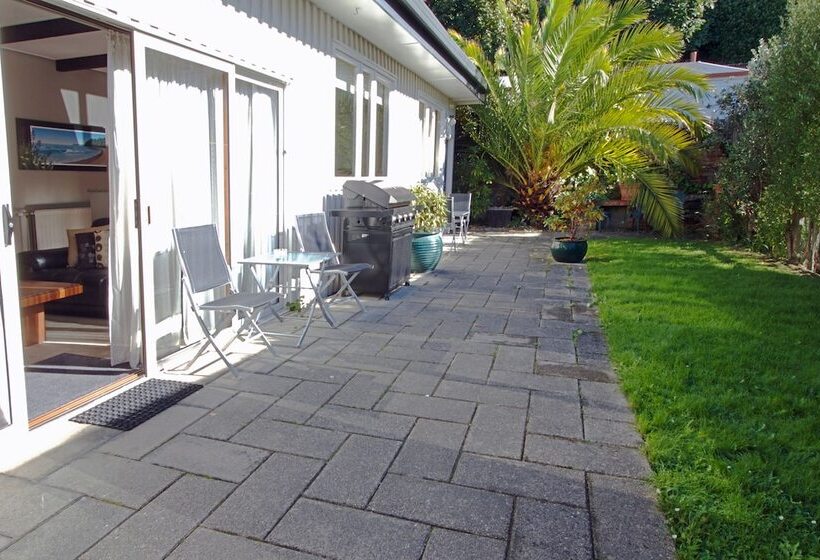 George Street Motel Apartments