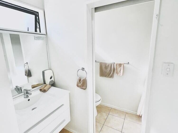 Gothic Heights Motel