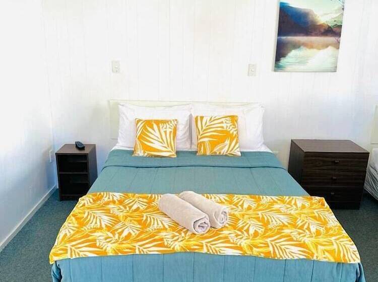 Gothic Heights Motel