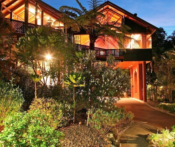 Grand Mercure Puka Park Resort