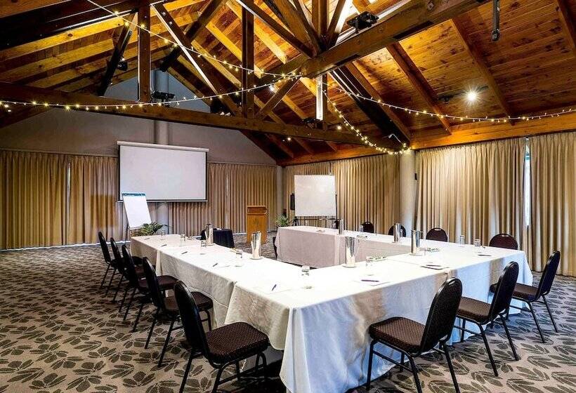 Grand Mercure Puka Park Resort