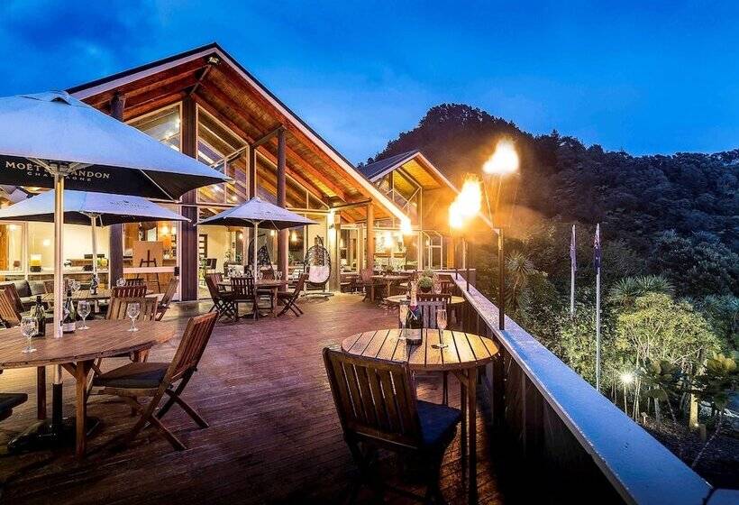 Grand Mercure Puka Park Resort