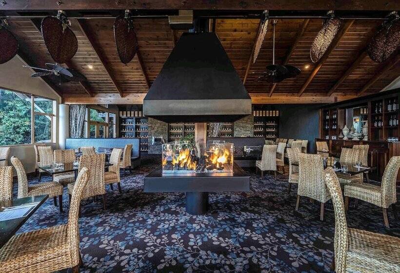 Grand Mercure Puka Park Resort