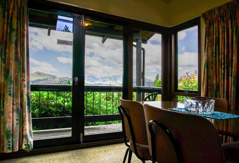 فندق على الطريق Greenacres Alpine Chalets & Villas