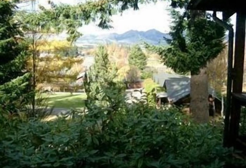 فندق على الطريق Greenacres Alpine Chalets & Villas