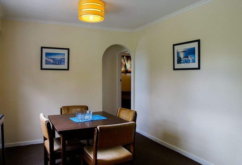 فندق على الطريق Greenacres Alpine Chalets & Villas