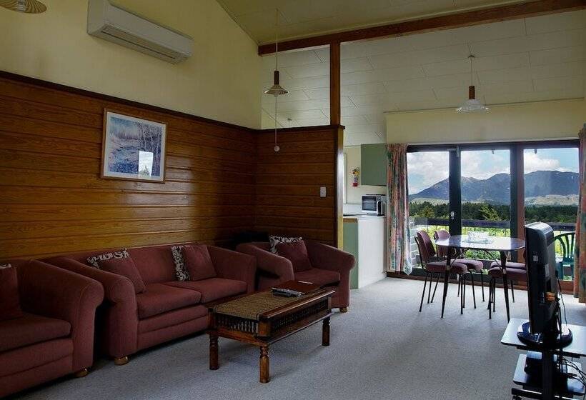 فندق على الطريق Greenacres Alpine Chalets & Villas