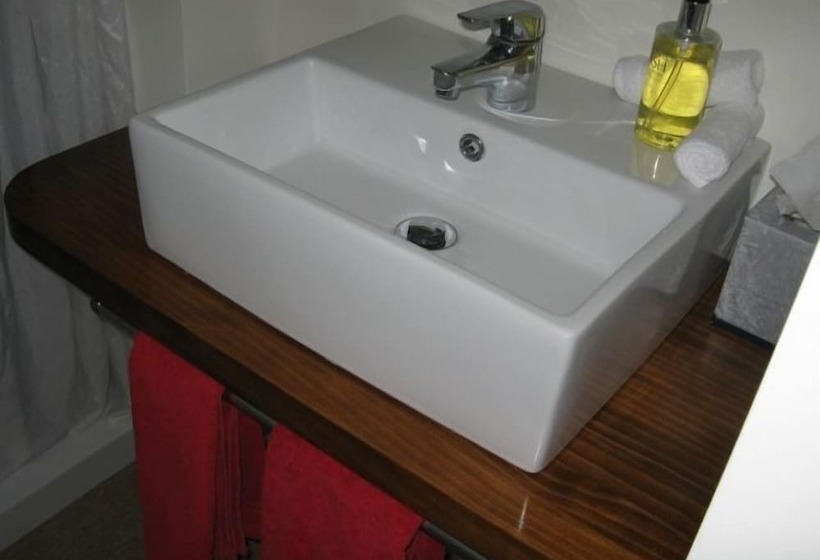 فندق على الطريق Greenacres Alpine Chalets & Villas