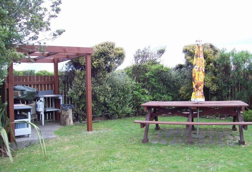 Greymouth Kiwi Holiday Park & Motels