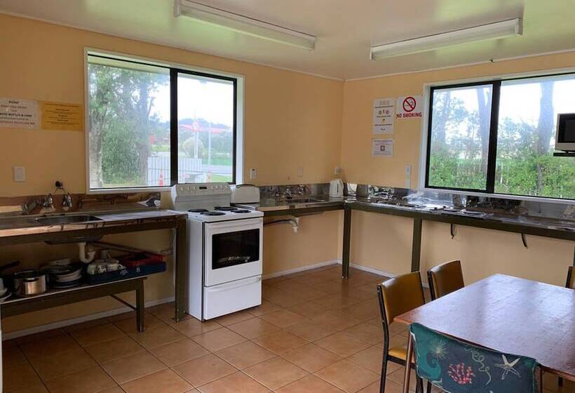 Greymouth Kiwi Holiday Park & Motels