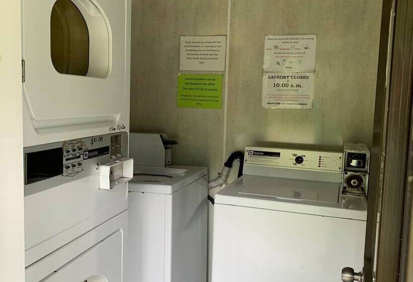 Greymouth Kiwi Holiday Park & Motels