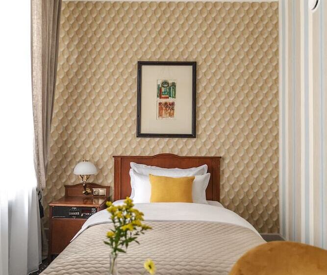 H15 Francuski Old Town   Destigo Hotels